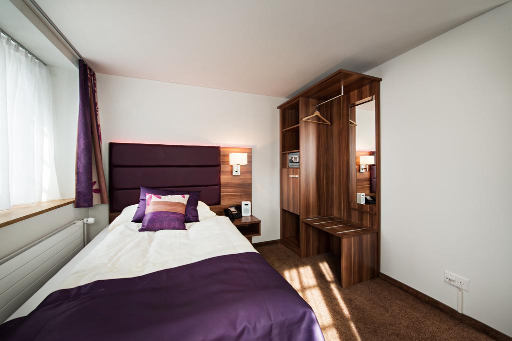 Gasthof Zum Hecht Fehraltorf Quarto foto